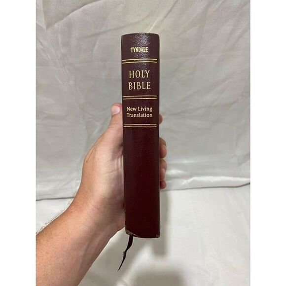 Tyndale Holy Bible New Living Translation Inspirational NLT Softcover Edition - Picture 5 of 10